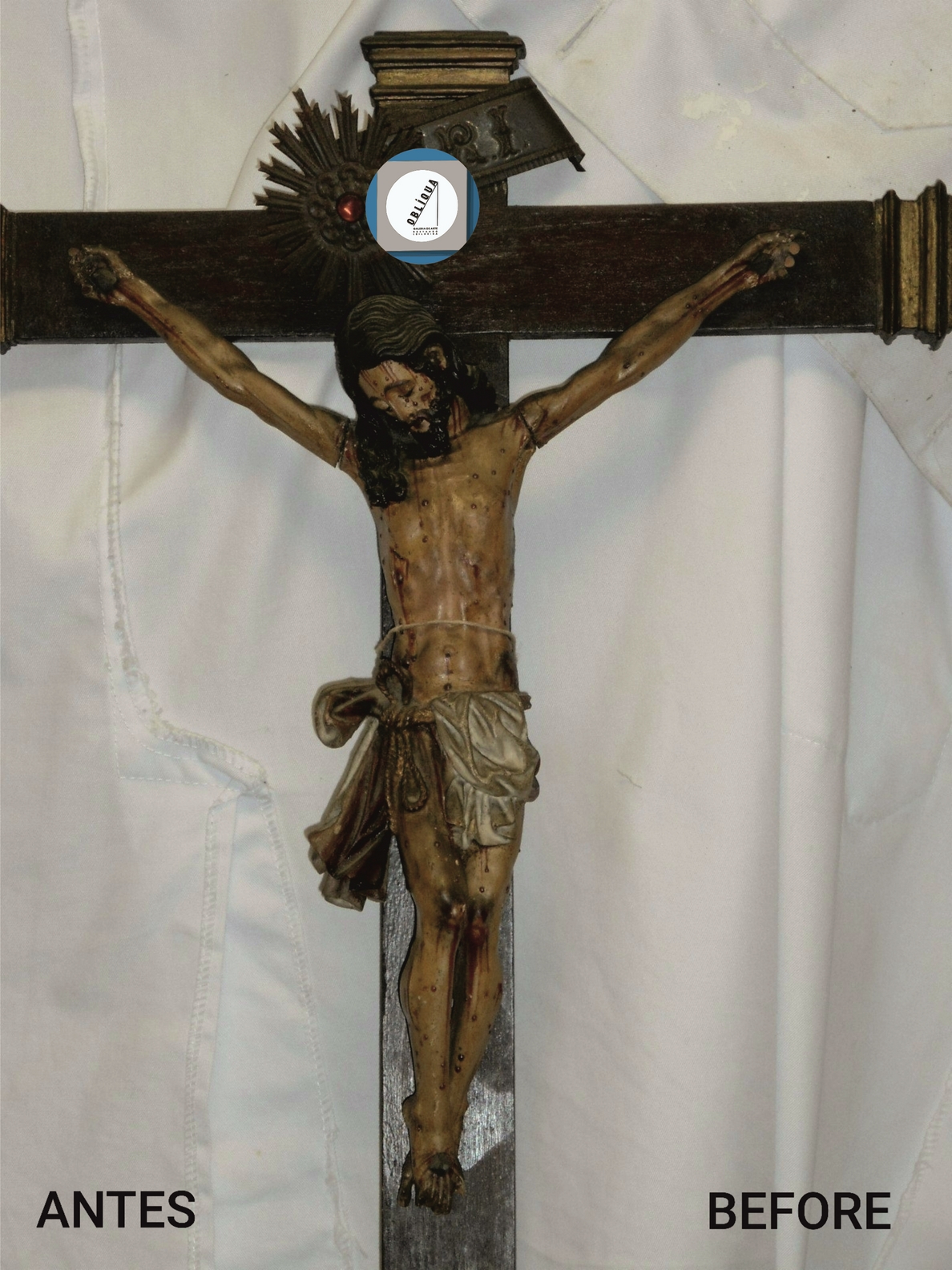 crucifixo em pau-santo com cristo policromado1.3A.jpg